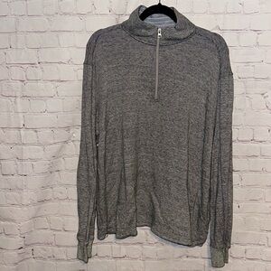 Robert Graham Classic Fit Sweater Size XL